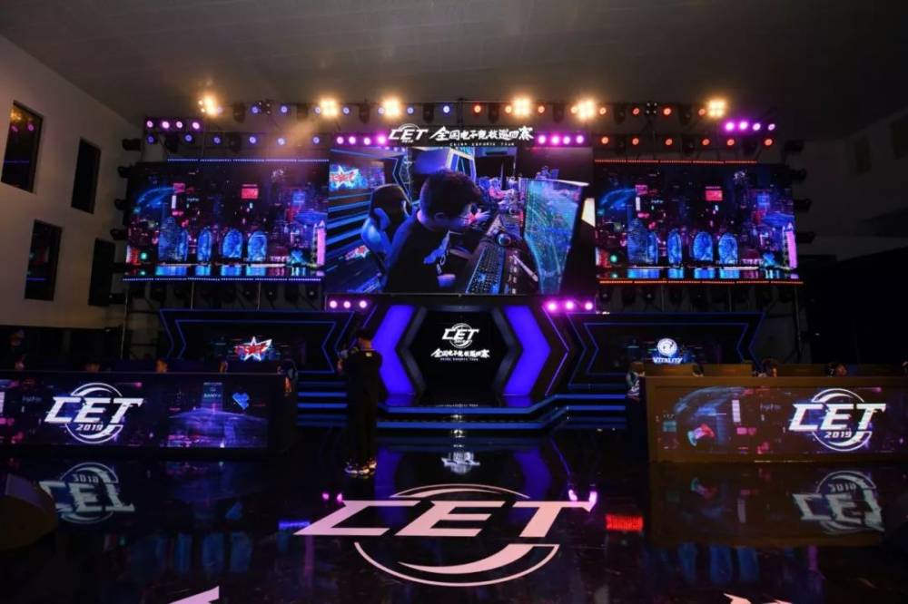 中的精神偶 中的精神偶